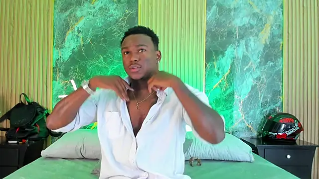 Snapshot of Troykhalil chatting on September 18, 2025, 9:40 pm Troykhalil online show from September 18, 2025, 9:40 pm