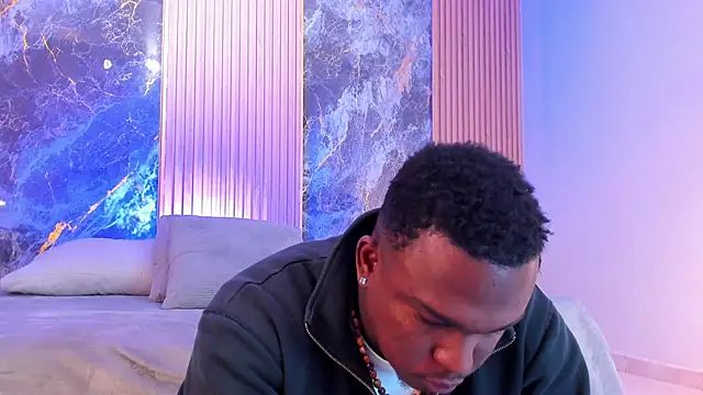 Snapshot of Troykhalil chatting on October 13, 2025, 11:05 pm Troykhalil online show from October 13, 2025, 11:05 pm