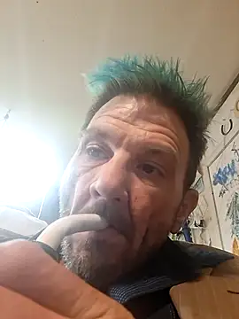 gettinit2wice online show from October 13, 2025, 12:29 pm