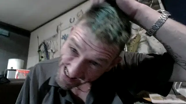 gettinit2wice online show from October 17, 2025, 3:43 am