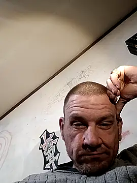 gettinit2wice online show from February 11, 2025, 9:20 am