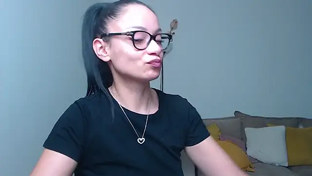 Snapshot of BabySerene chatting on March 5, 2025, 6:33 am BabySerene online show from March 5, 2025, 6:33 am