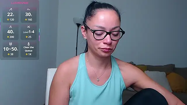 Snapshot of BabySerene chatting on November 14, 2025, 1:20 am BabySerene online show from November 14, 2025, 1:20 am