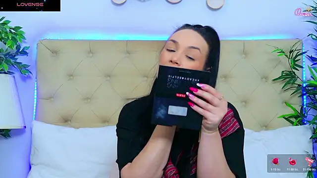 Snapshot of DaliyaArabian chatting on May 14, 2026, 12:13 pm DaliyaArabian online show from May 14, 2026, 12:13 pm
