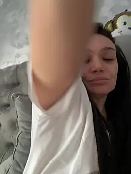 Snapshot of DaliyaArabian chatting on February 1, 2026, 11:19 am DaliyaArabian online show from February 1, 2026, 11:19 am