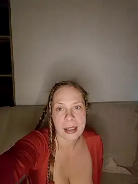 katiestevens online show from October 28, 2025, 9:14 pm