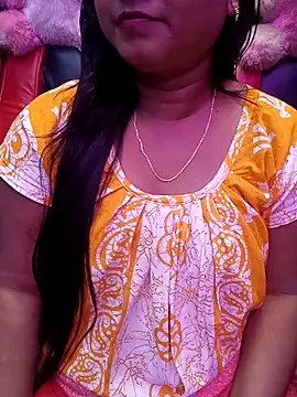 Snapshot of ella_mariya chatting on November 21, 2025, 6:07 pm ella mariya online show from November 21, 2025, 6:07 pm