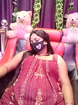 Snapshot of ella_mariya chatting on October 26, 2025, 2:56 am ella mariya online show from October 26, 2025, 2:56 am