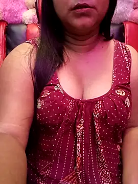 Snapshot of ella_mariya chatting on September 21, 2025, 11:26 am ella mariya online show from September 21, 2025, 11:26 am