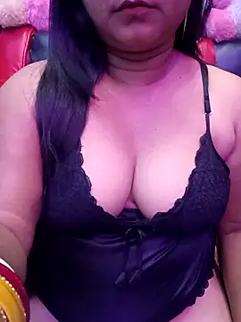 Snapshot of ella_mariya chatting on September 22, 2025, 6:25 pm ella mariya online show from September 22, 2025, 6:25 pm