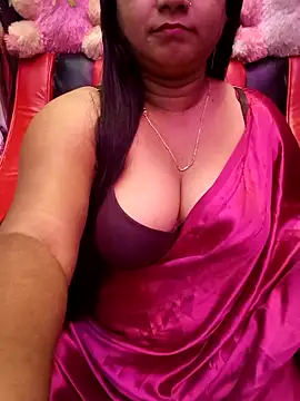 Snapshot of ella_mariya chatting on November 4, 2025, 11:08 pm ella mariya online show from November 4, 2025, 11:08 pm