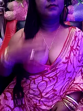 Snapshot of ella_mariya chatting on October 30, 2025, 5:43 pm ella mariya online show from October 30, 2025, 5:43 pm