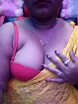 Snapshot of ella_mariya chatting on September 11, 2025, 6:41 pm ella mariya online show from September 11, 2025, 6:41 pm