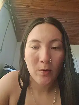 Elle Lee  online show from April 8, 2026, 7:26 pm