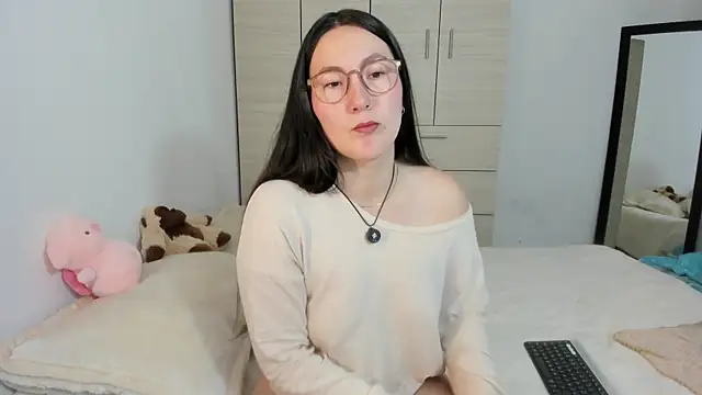 Snapshot of Elle_Lee_ chatting on September 12, 2025, 2:17 pm Elle Lee online show from September 12, 2025, 2:17 pm