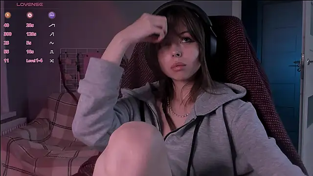 Snapshot of hype_meal_home chatting on November 24, 2025, 8:31 pm hype meal home online show from November 24, 2025, 8:31 pm