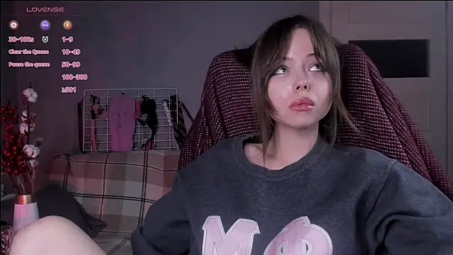 Snapshot of hype_meal_home chatting on November 14, 2025, 9:18 pm hype meal home online show from November 14, 2025, 9:18 pm