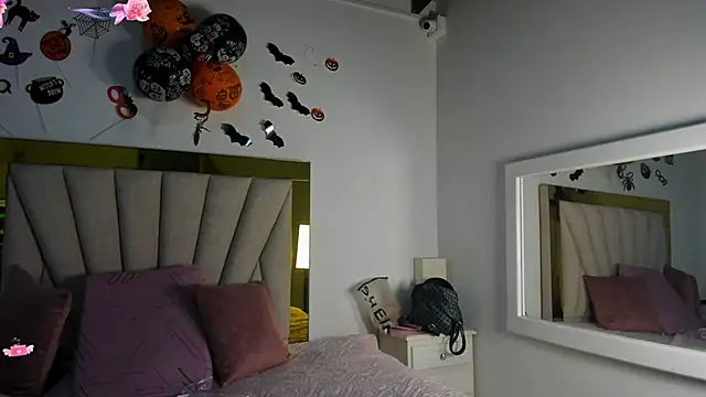 Snapshot of vahiolet_fuentes chatting on October 31, 2025, 3:03 am vahiolet fuentes online show from October 31, 2025, 3:03 am