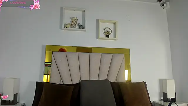 Snapshot of vahiolet_fuentes chatting on February 3, 2026, 3:15 am vahiolet fuentes online show from February 3, 2026, 3:15 am