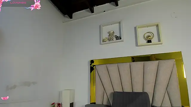 Snapshot of vahiolet_fuentes chatting on February 27, 2026, 3:07 am vahiolet fuentes online show from February 27, 2026, 3:07 am