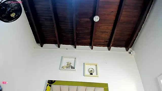 Snapshot of vahiolet_fuentes chatting on November 27, 2025, 3:07 am vahiolet fuentes online show from November 27, 2025, 3:07 am