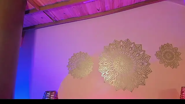 MavyStar online show from March 17, 2025, 6:32 pm