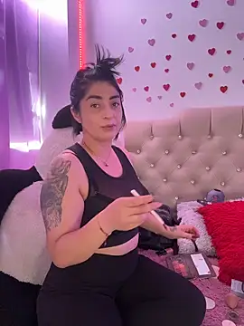 karenlennox1 online show from March 8, 2026, 8:45 pm