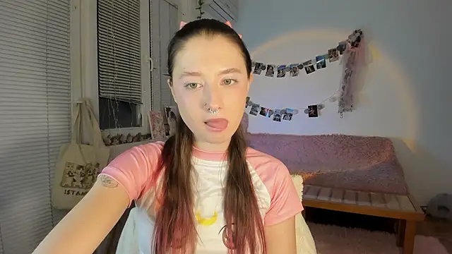 Jenny darling love online show from January 17, 2025, 10:23 pm