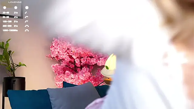 EdlinHargus online show from March 6, 2025, 6:19 am