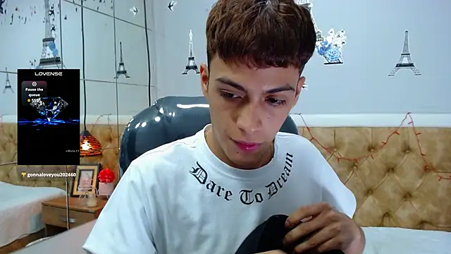 SkinnyBoy  online show from March 11, 2025, 6:08 pm