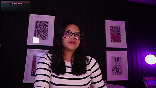 Sophia wilsonn  online show from March 13, 2026, 10:42 am