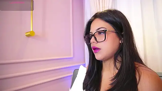 Sophia wilsonn  online show from September 17, 2025, 11:23 am