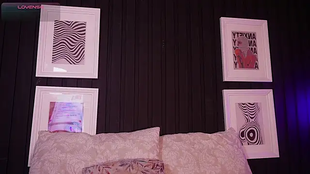 Sophia wilsonn  online show from March 18, 2026, 10:51 am