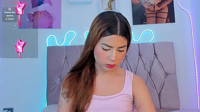 Snapshot of Ashley_piinkk_ chatting on October 30, 2025, 2:14 pm Ashley piinkk online show from October 30, 2025, 2:14 pm