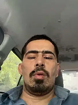 shivani0999 online show from April 8, 2026, 7:10 am