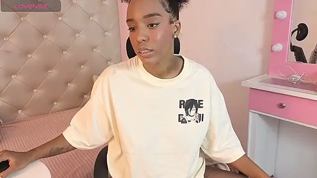 Georgis  online show from November 28, 2025, 9:15 pm