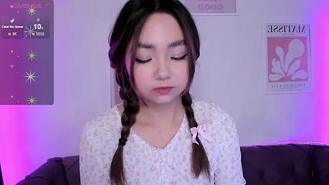 Fluffy Rose online show from March 8, 2025, 1:50 am