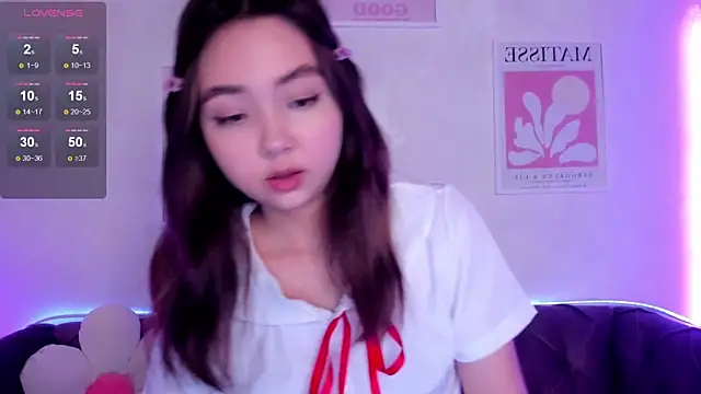 Fluffy Rose online show from January 20, 2025, 8:19 am