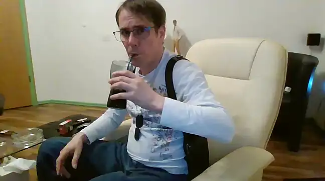 Snapshot of Minm666 chatting on January 16, 2025, 10:12 pm Minm666 online show from January 16, 2025, 10:12 pm