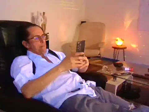 Snapshot of Minm666 chatting on March 3, 2025, 10:31 pm Minm666 online show from March 3, 2025, 10:31 pm