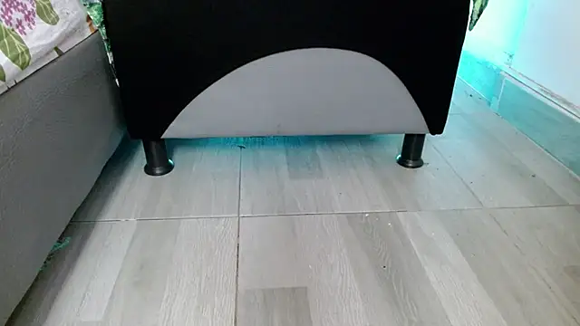 sara-bbc-dominant online show from November 19, 2025, 2:11 am