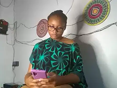 Snapshot of hot-tandy chatting on March 13, 2025, 5:50 pm hot-tandy online show from March 13, 2025, 5:50 pm