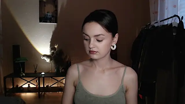 CuteRuby99 online show from May 13, 2026, 2:24 pm