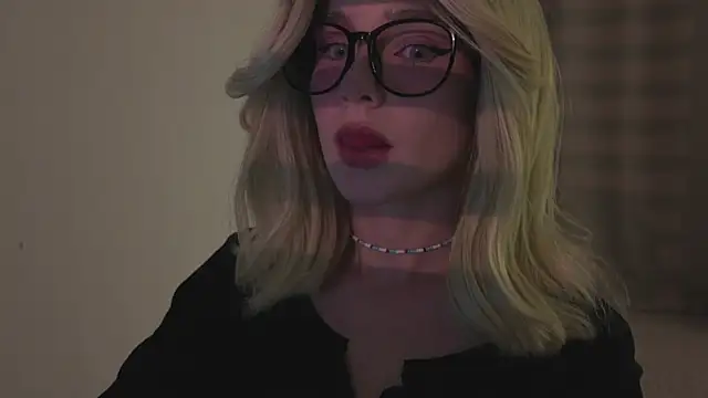 Snapshot of MariMaddison chatting on September 12, 2025, 9:14 pm MariMaddison online show from September 12, 2025, 9:14 pm