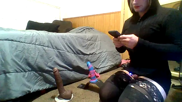Snapshot of cumlovinsissy chatting on November 19, 2025, 1:55 pm cumlovinsissy online show from November 19, 2025, 1:55 pm