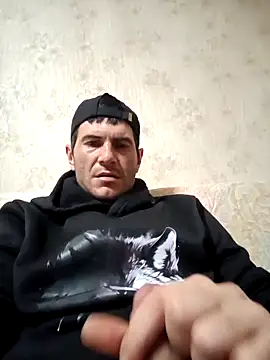 Snapshot of Gigolo4040 chatting on February 28, 2025, 5:15 pm Gigolo4040 online show from February 28, 2025, 5:15 pm