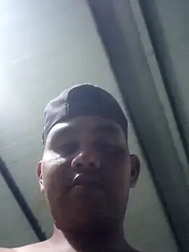 travieso2893 online show from March 28, 2026, 2:23 am