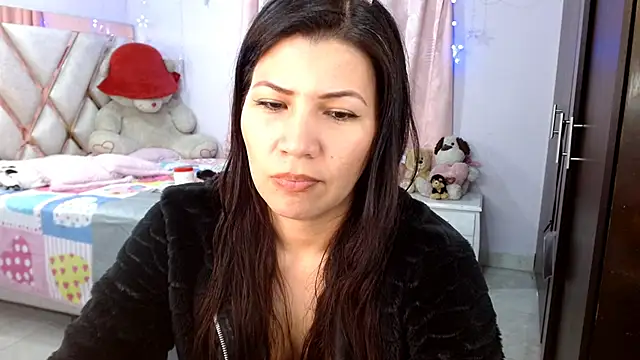 Snapshot of nahomi_star_model chatting on January 9, 2025, 2:01 am nahomi star model online show from January 9, 2025, 2:01 am