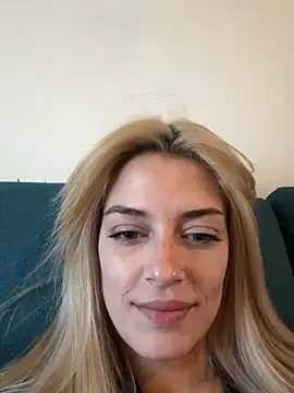 Snapshot of Lolitaxlola chatting on March 18, 2025, 10:50 am Lolitaxlola online show from March 18, 2025, 10:50 am