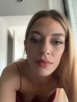 Snapshot of Lolitaxlola chatting on September 21, 2025, 12:32 pm Lolitaxlola online show from September 21, 2025, 12:32 pm